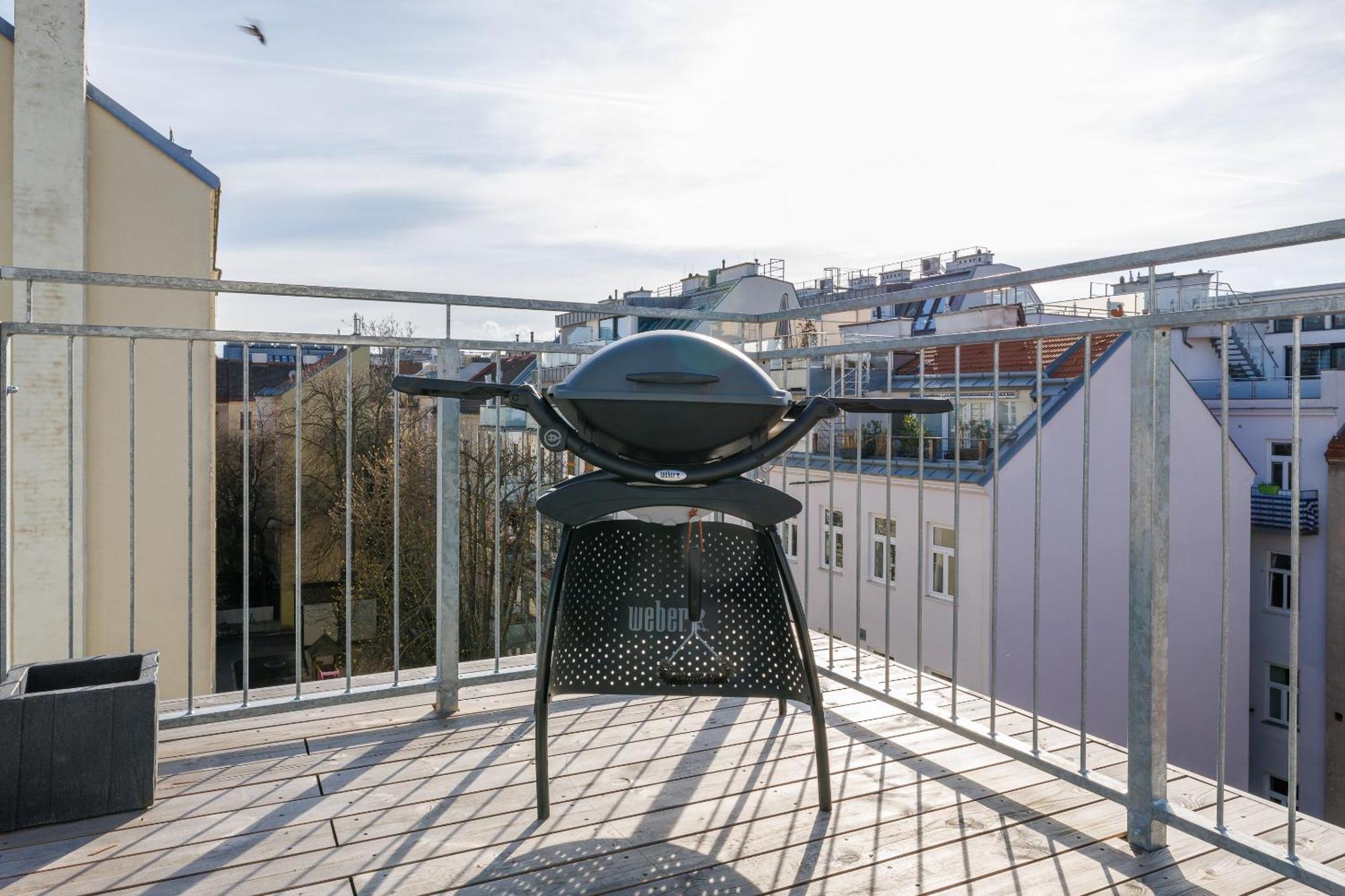Symphony Apartments 38 - Modern Loft With Terrace And Grill In Central Location Wien Exterior foto