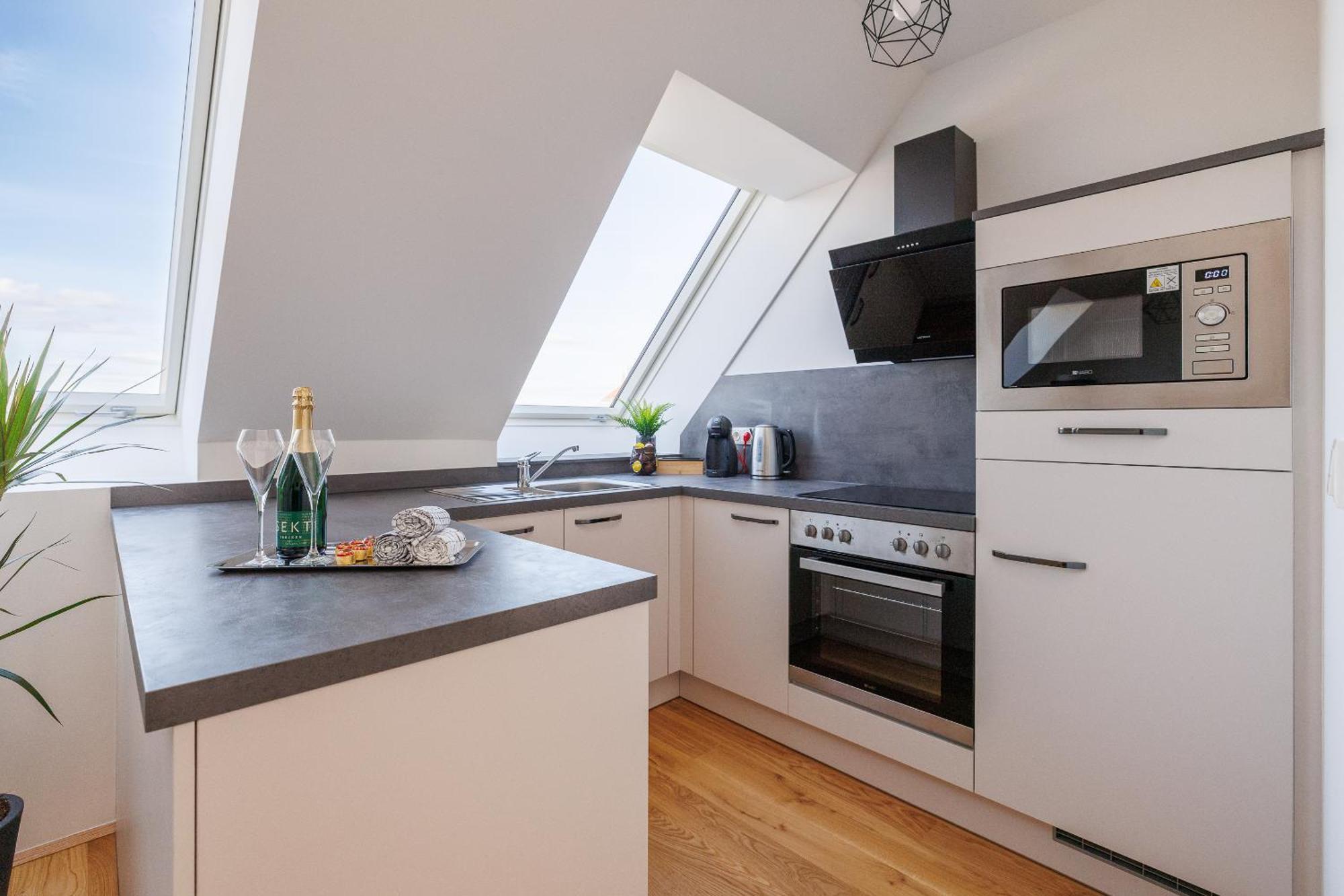Symphony Apartments 38 - Modern Loft With Terrace And Grill In Central Location Wien Exterior foto