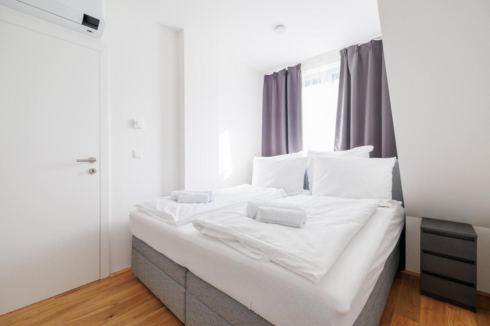 Symphony Apartments 38 - Modern Loft With Terrace And Grill In Central Location Wien Exterior foto