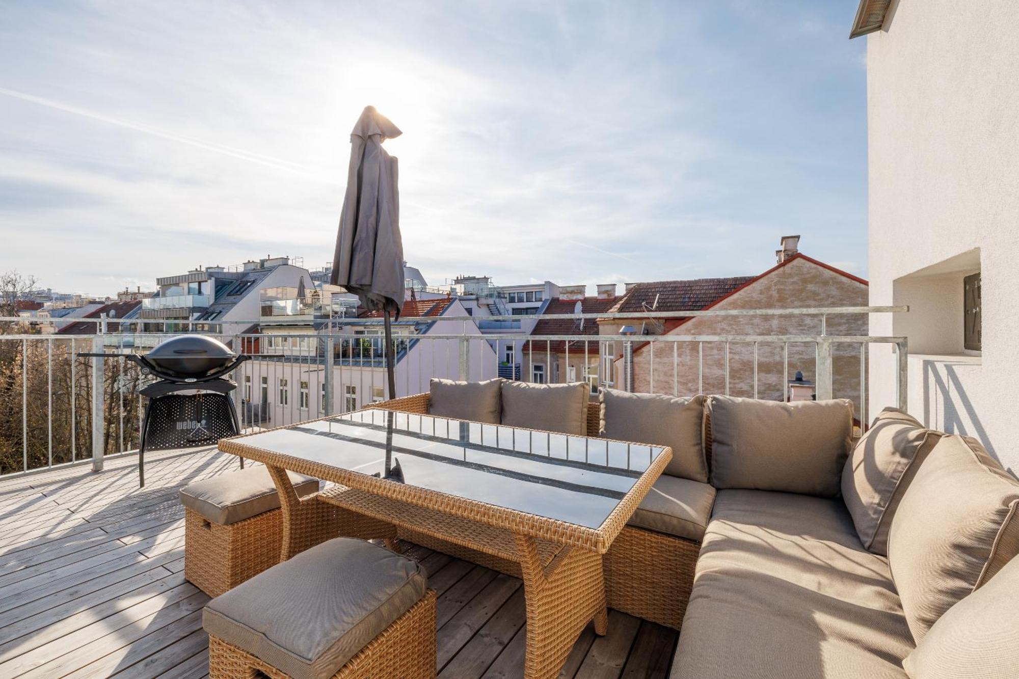 Symphony Apartments 38 - Modern Loft With Terrace And Grill In Central Location Wien Exterior foto