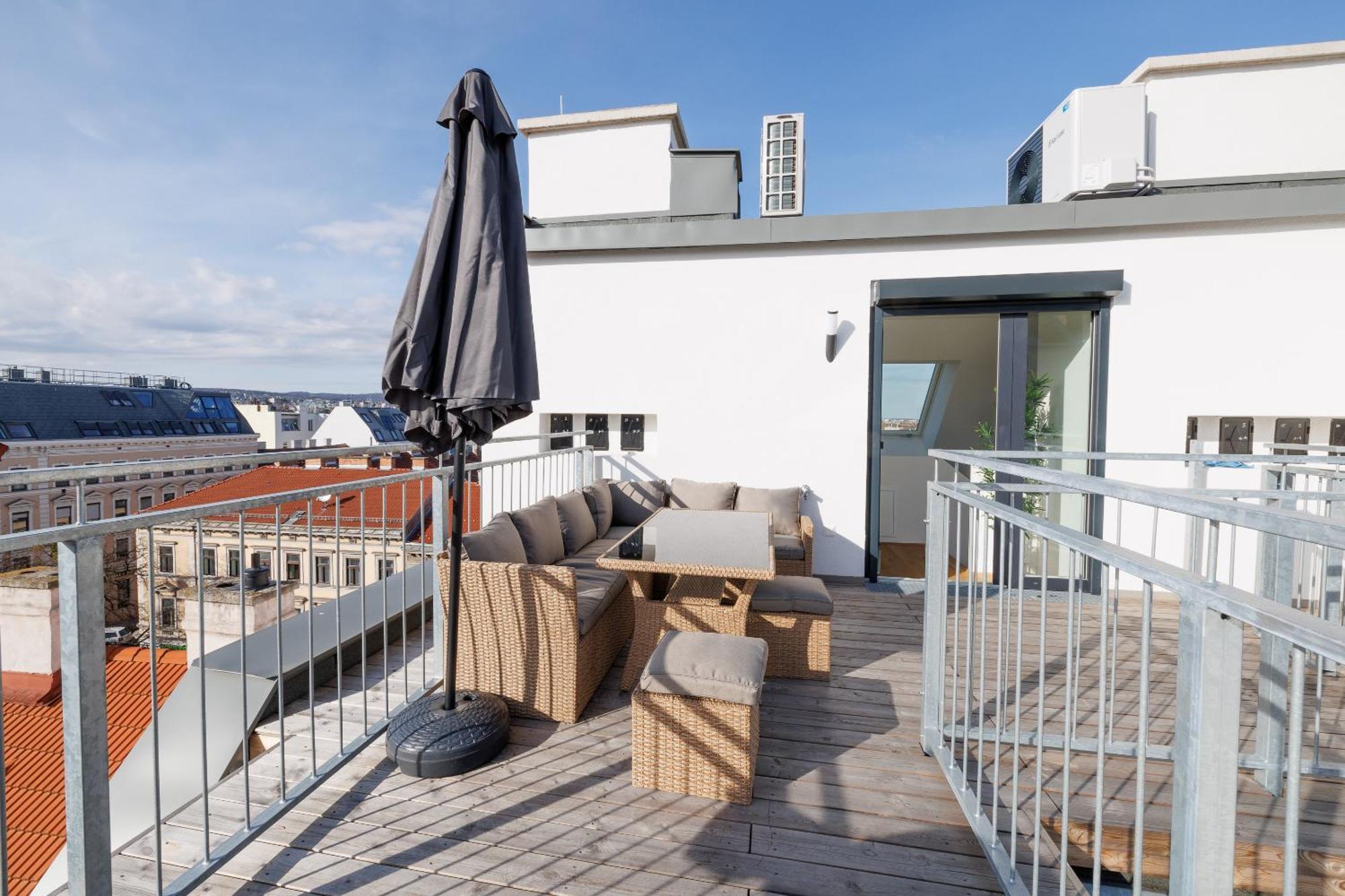 Symphony Apartments 38 - Modern Loft With Terrace And Grill In Central Location Wien Exterior foto